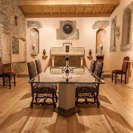 Penzion Domaine Saint Pierre De Trapel *