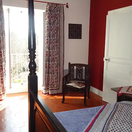 Domaine Saint Pierre De Trapel * Villemoustaussou